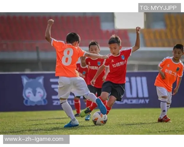 霞浦实小足球队队员奋勇拼搏展现青春风采与团队精神